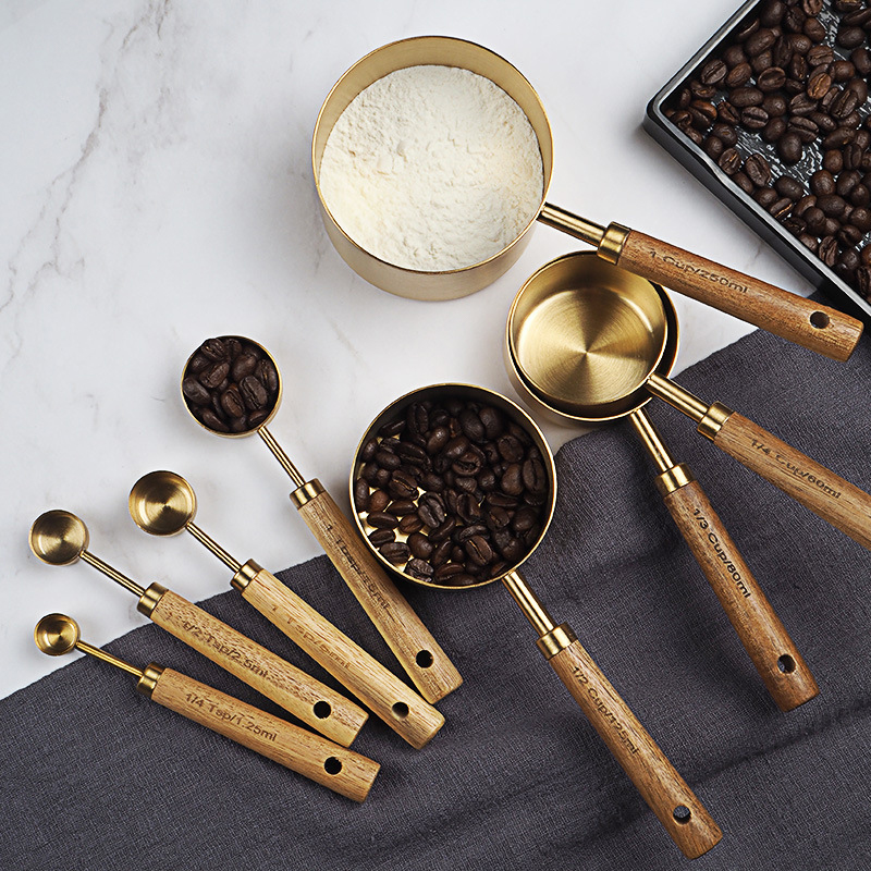 4/8 Buah Cangkir dan Sendok Uk - Kitchen Gadgets Gold ulasan dan harga